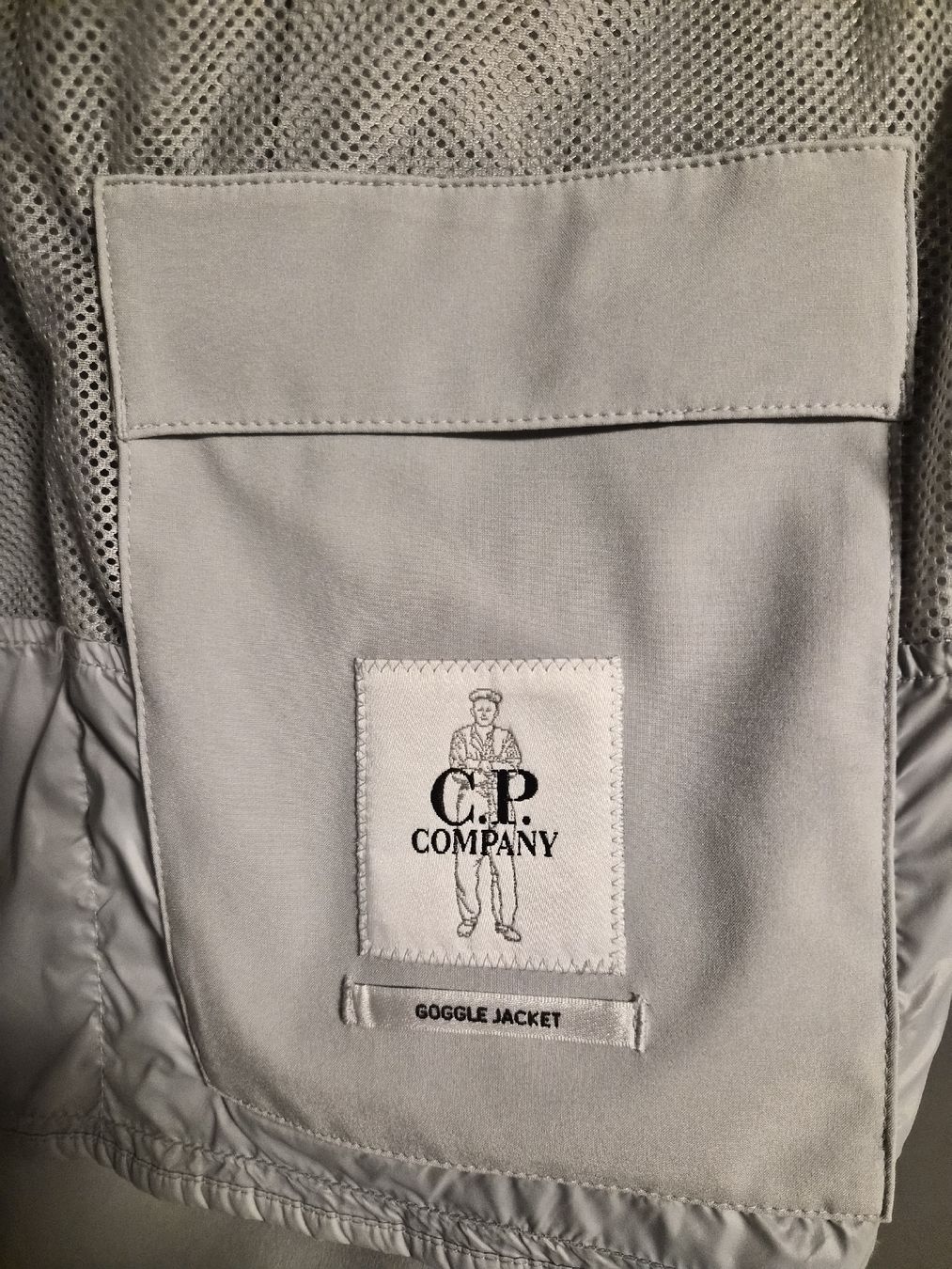 CP Company Jacken: CP Company Google Jacket – Neu (gemäss Beschreibung) aus Volketswil von SecondHanderia 4