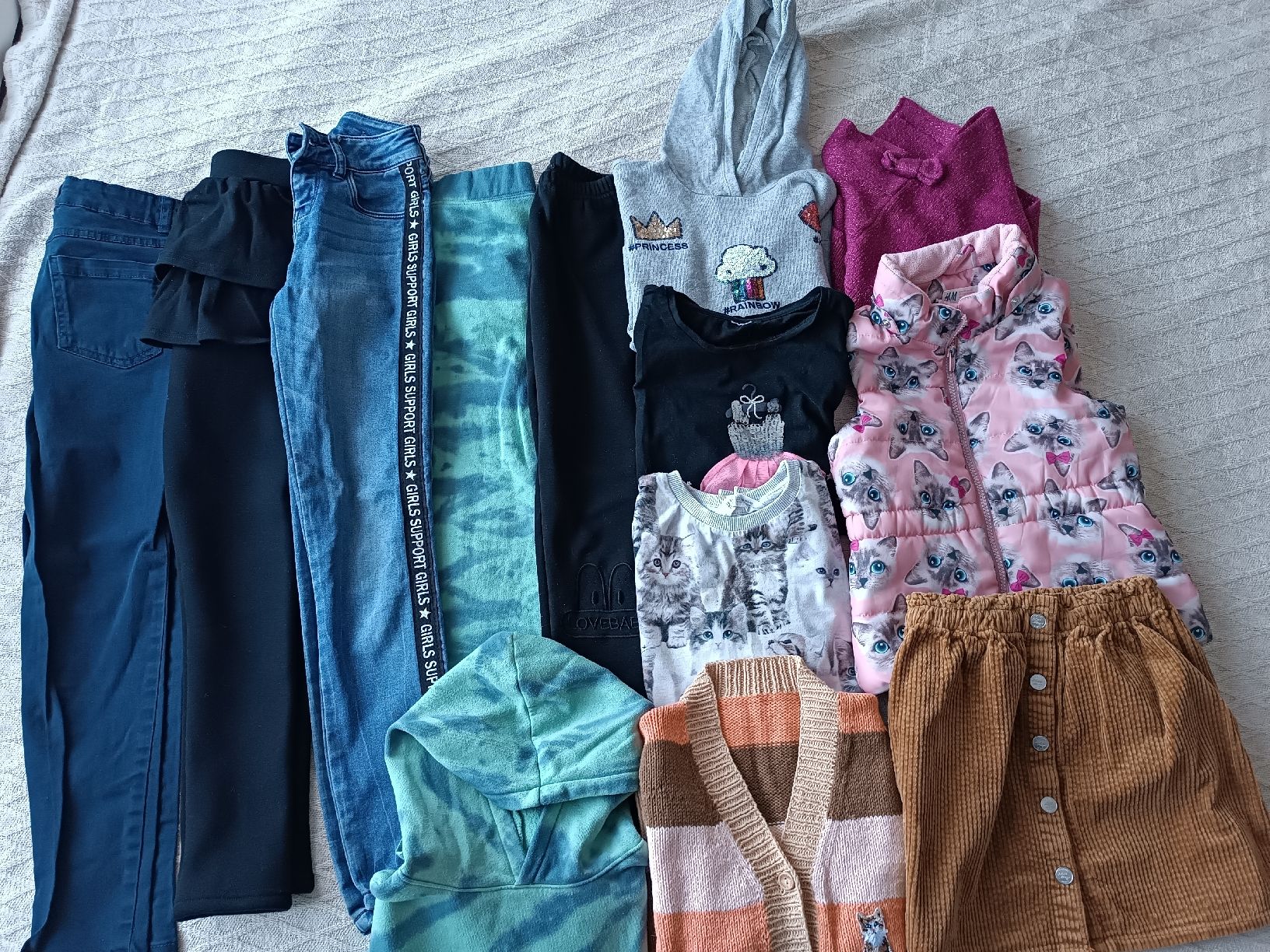 Zara Ensembles coordonnés: Kleiderpaket Mädchen Gr 116-134 – D'occasion à Binz par julijuli 1