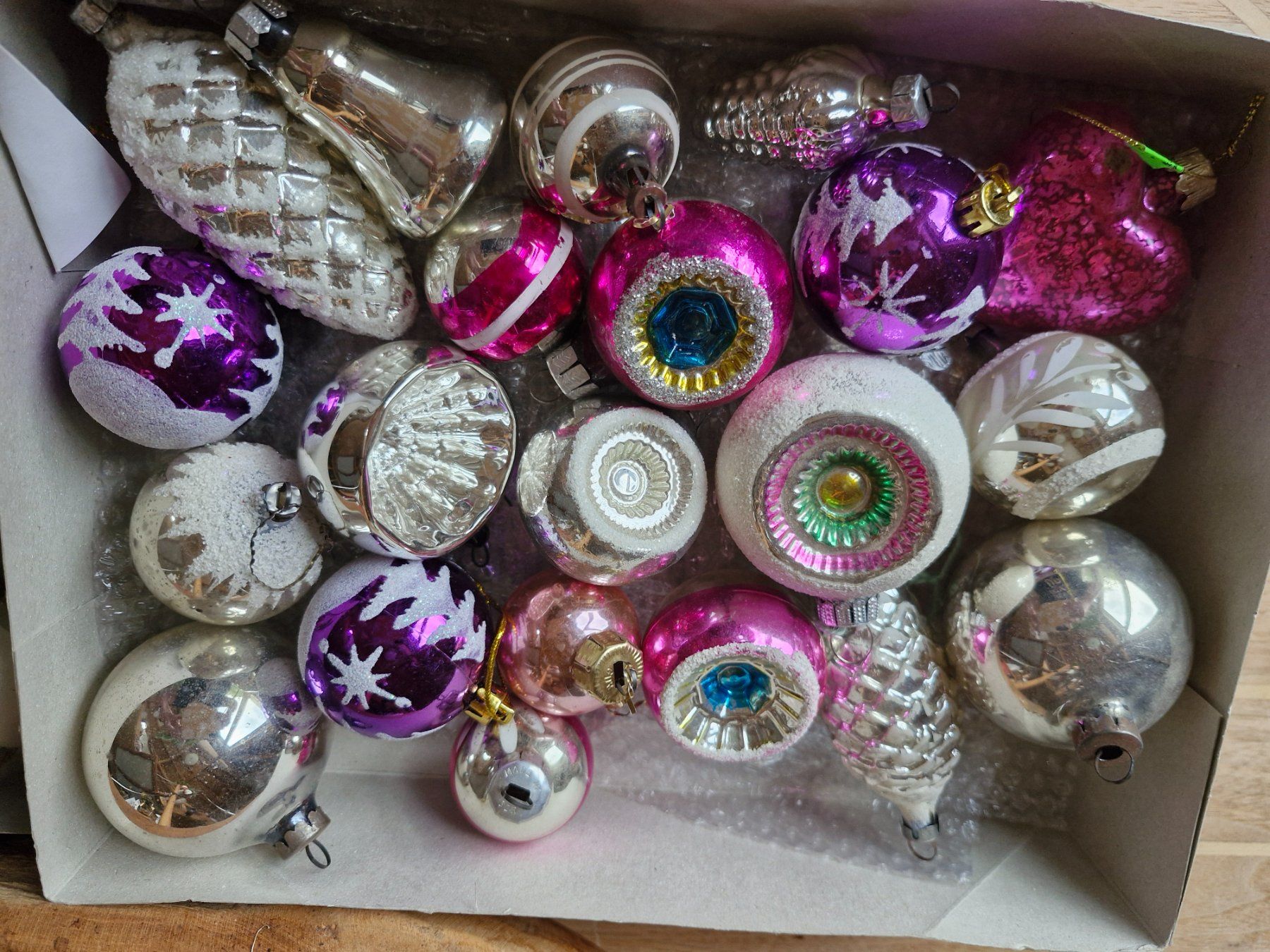 Alle Dekorationen: alter Christbaumschmuck – Gebraucht aus Guarda von rue_bpd7 2