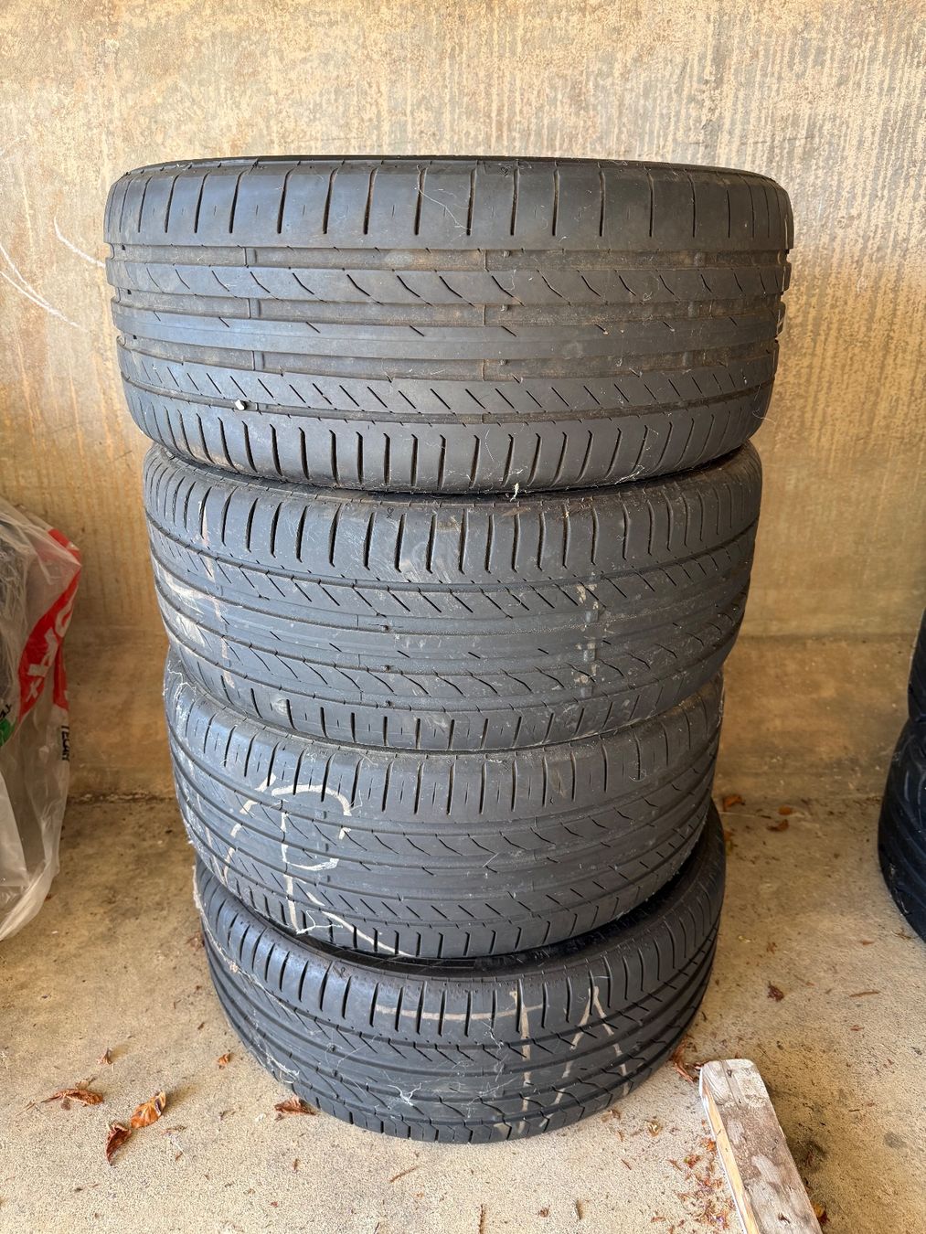 Continental Pneus & Kompletträder: 225/45R17 Continental – Gebraucht aus Ennetbürgen von MikeN03 3