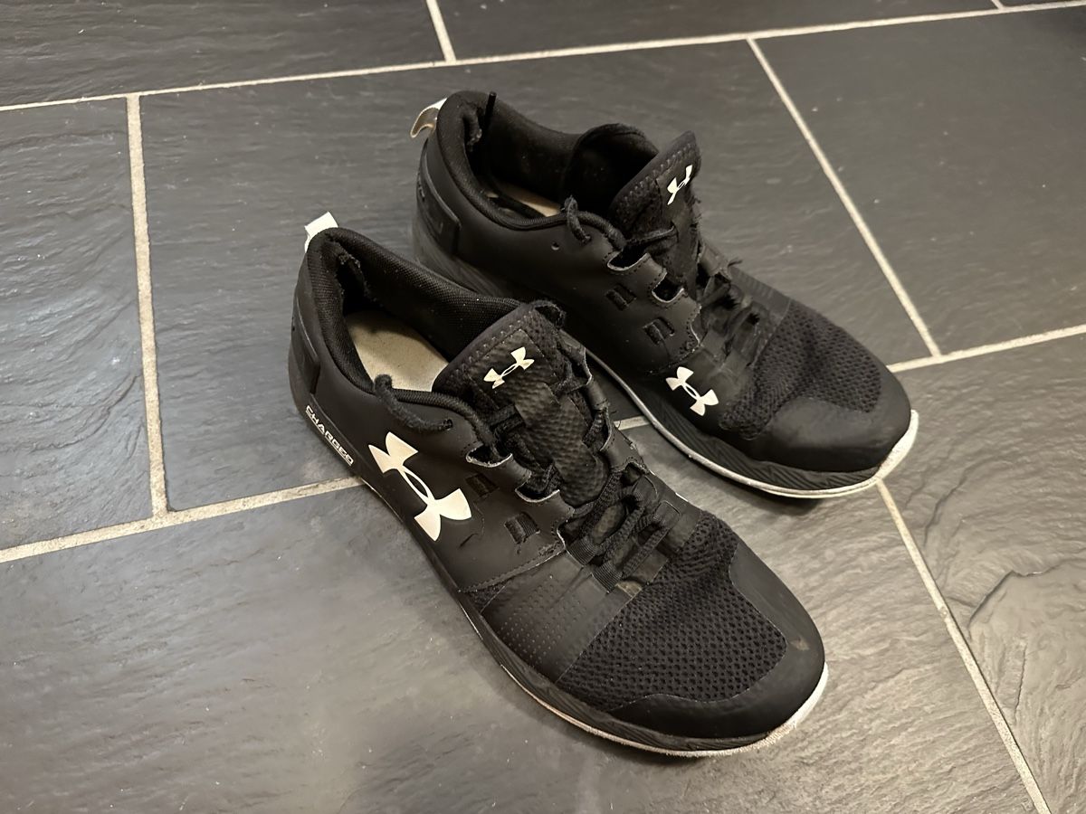 Under Armour Herrenschuhe: Under Armour Trainingsschuhe – Gebraucht aus Chur von Sim7000 4