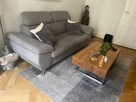 Ensemble canapé + tapis – moderne, élégant & comme neuf
