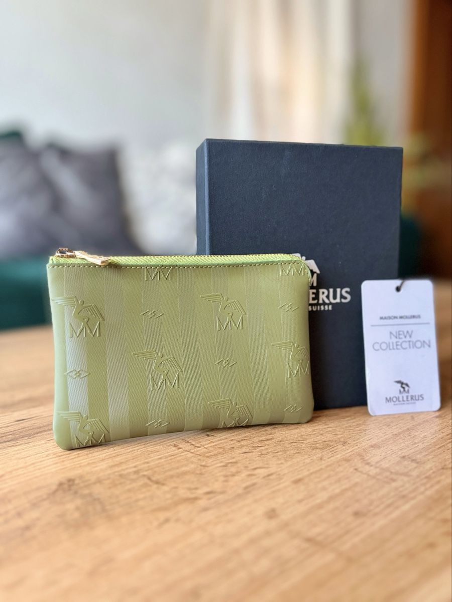 Maison Mollerus Portamonete: Mollerus Albis in Plant mit Gold Hardware – Usato da Wetzikon ZH venduto da Kleeblume