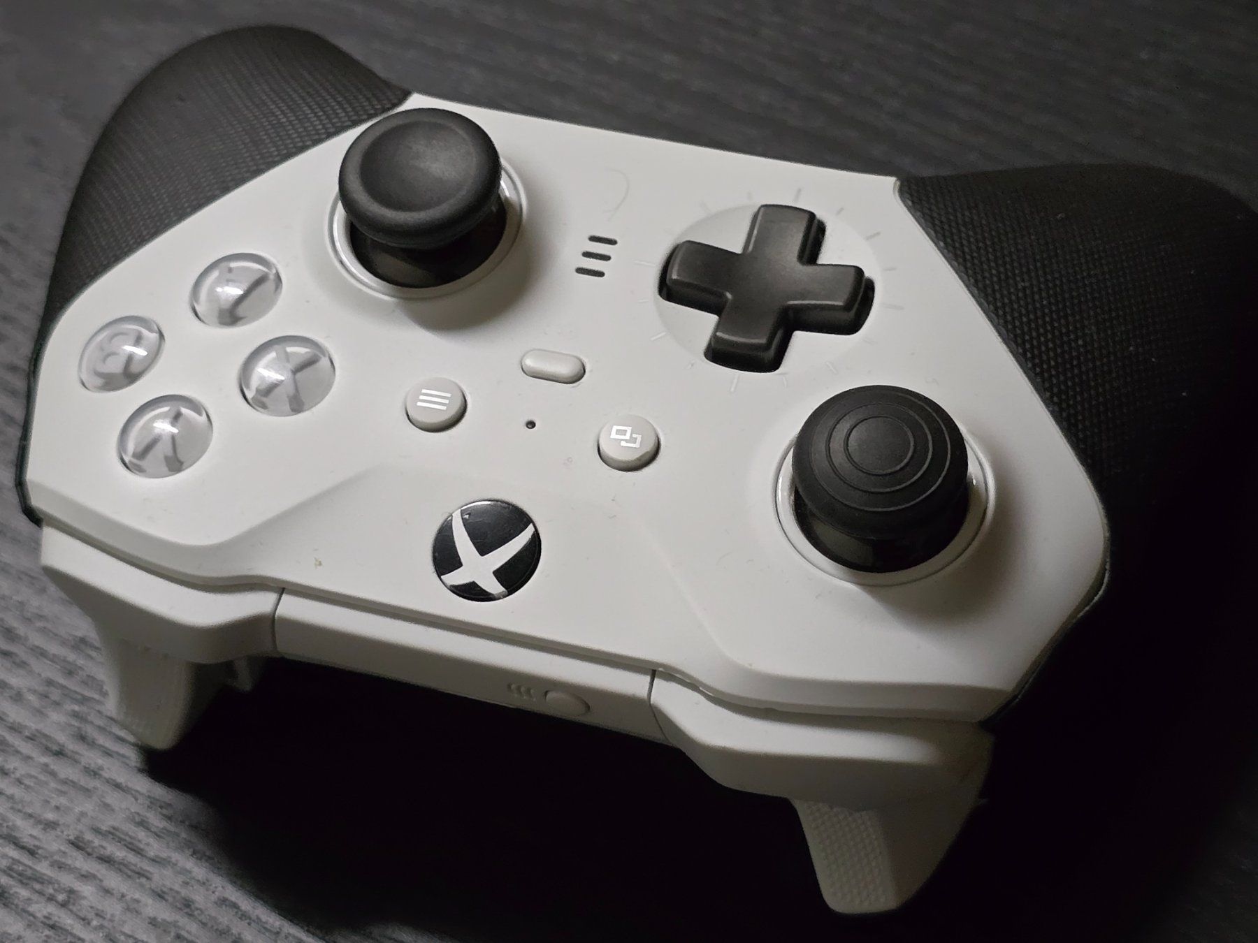 Microsoft Controller: MICROSOFT Xbox Elite Series 2 - Core – Gebraucht aus Basel von Esmen