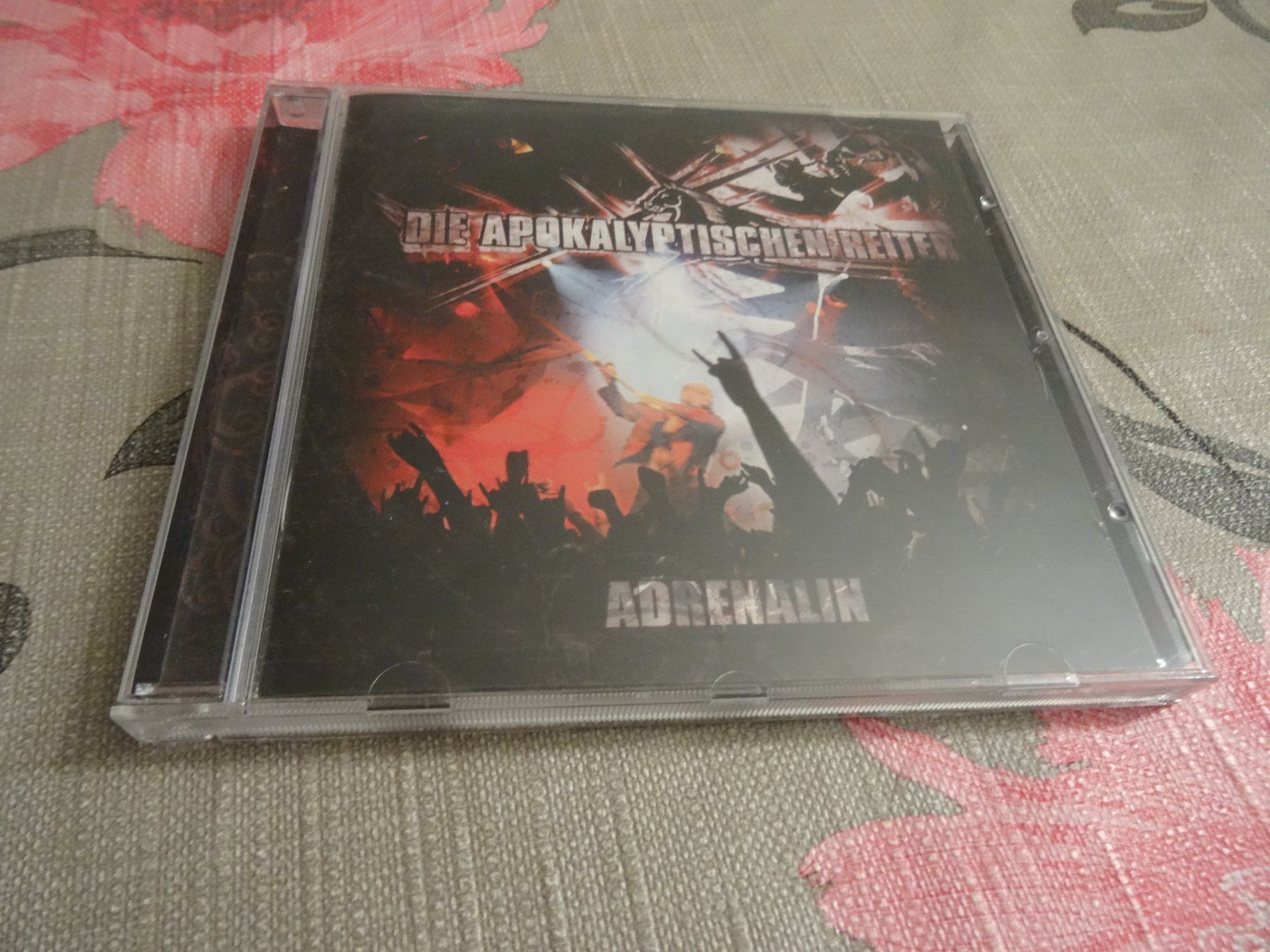 CD: Die Apokalyptischen Reiter - Adrenalin CD – Usato da Olten venduto da Disc-Ausverkauf