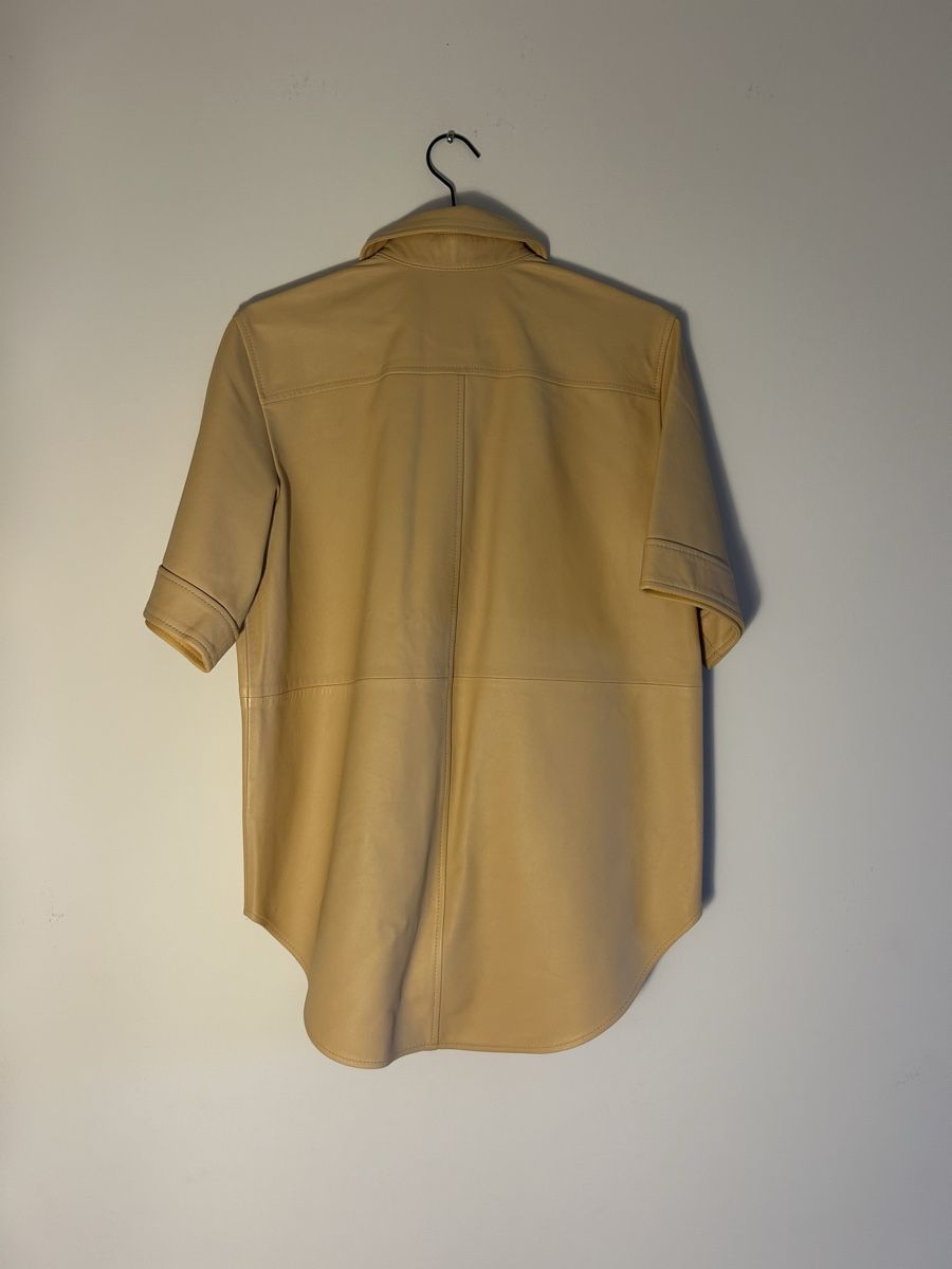 H&M Camicette: H&M Edition Hemd aus Leder – Usato da Aeugst am Albis venduto da schatzkistee 4