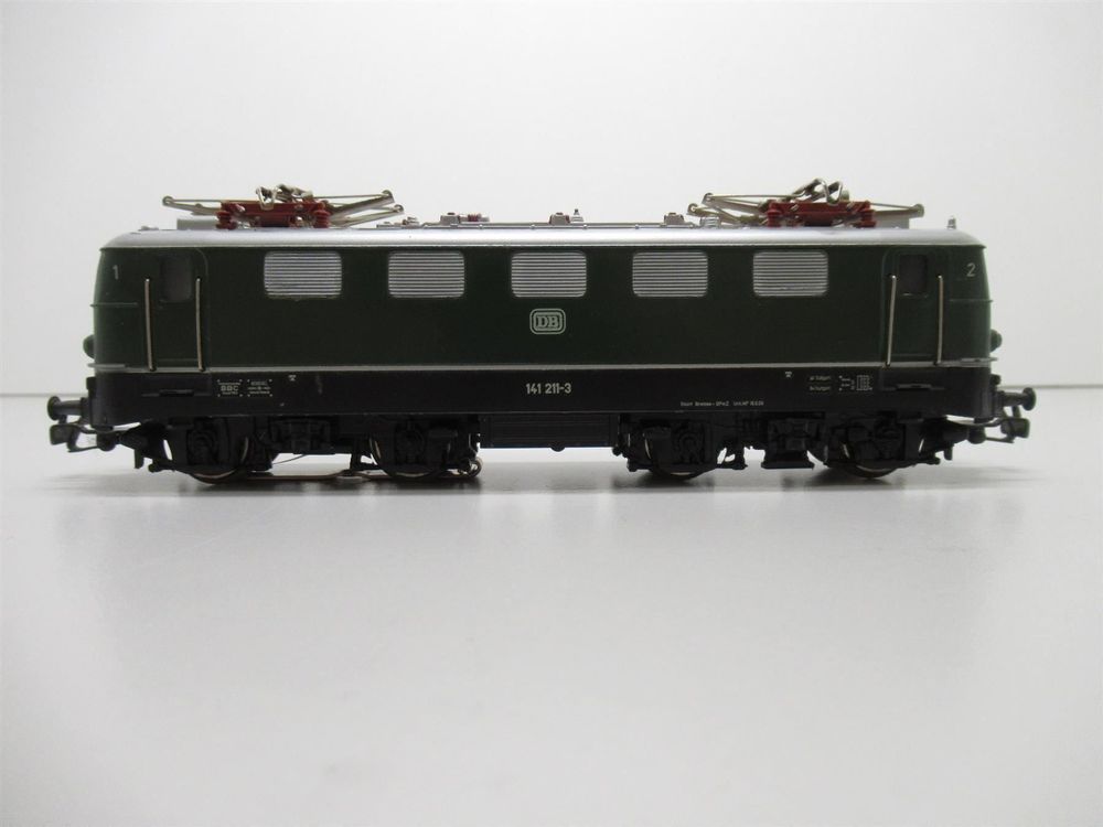 Märklin 3037 Locomotive électrique Verte DB BR 141, Analogique AC, état TB D'occasion