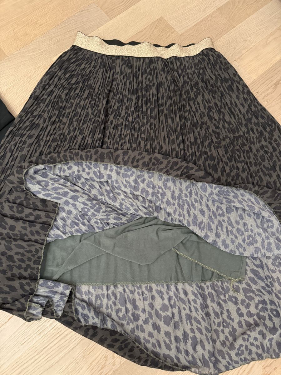 Mango Lotti di vestiti: Top Mango & schwarzer Faltenrock Leo Print Gr. L – Usato da Rubigen venduto da Elmacino 5