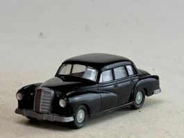 SG- Wiking Mercedes 300 Adenauer schwarz