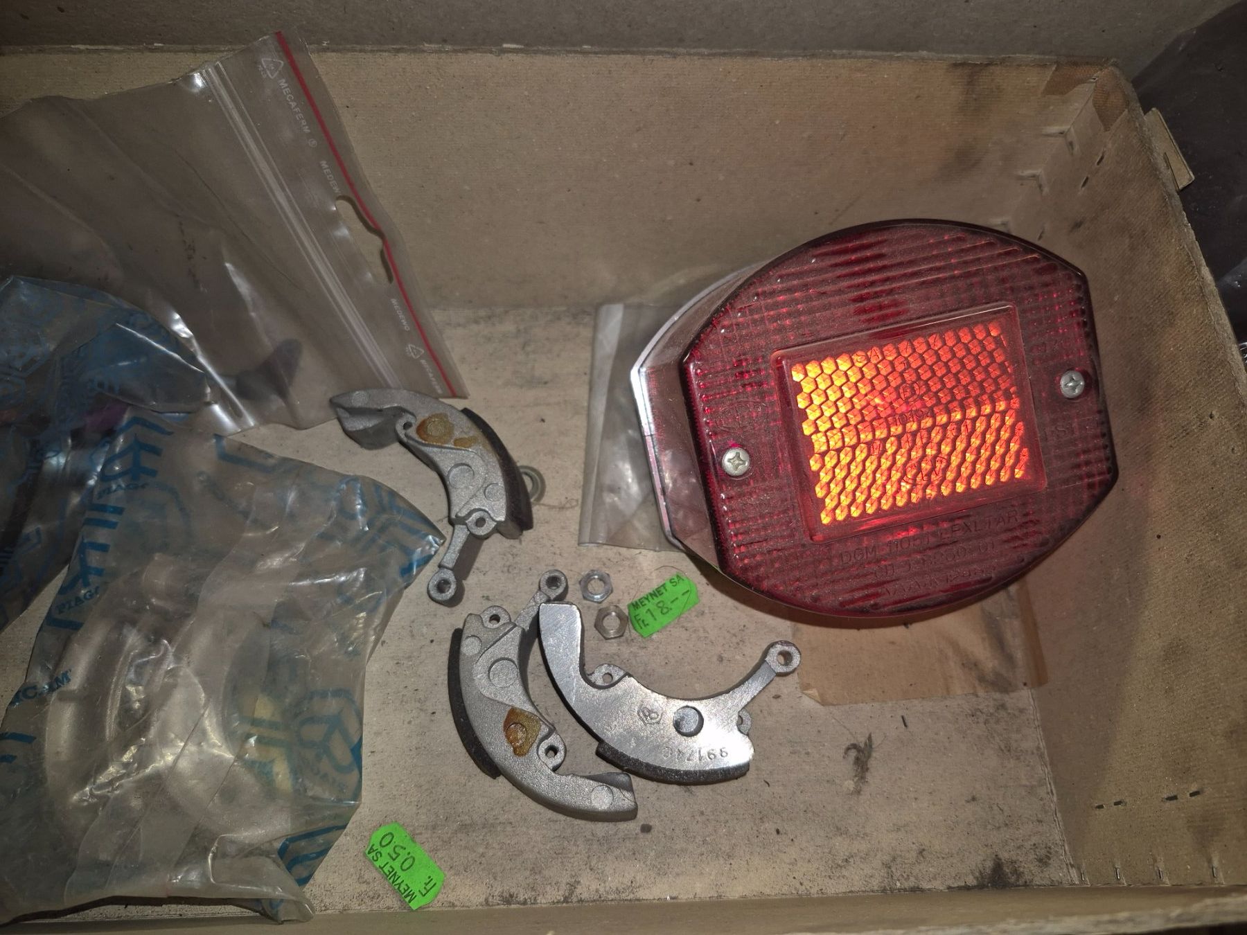 Piaggio Parti ricambio per ciclomotori: Pièces Piaggio PTT neuves – Nuovo e nell'imballaggio originale da Collombey venduto da mot_ryp9 5
