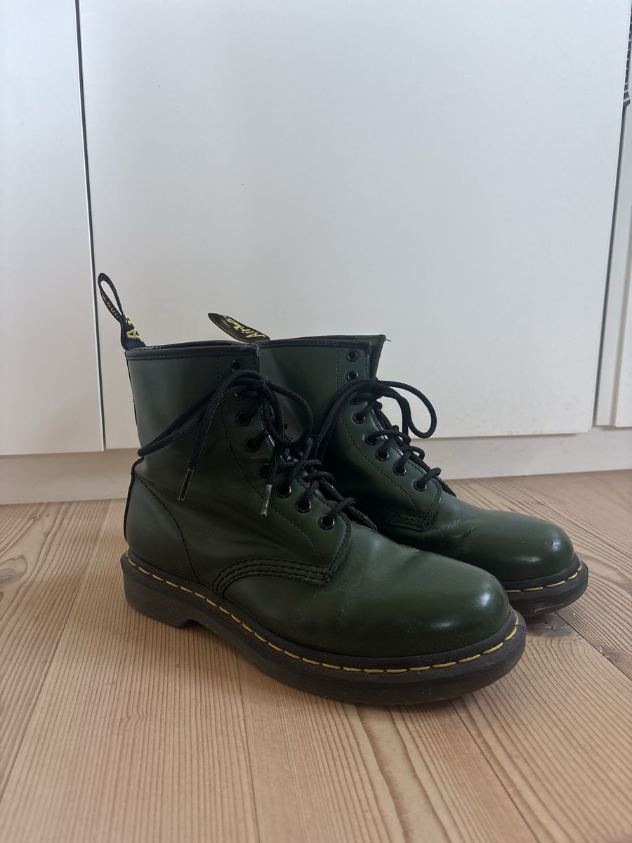 Dr. Martens Scarpe da uomo: Dr. Martens 1460 Stiefel Grösse 40 grün – Usato da Stans venduto da lin_psv7