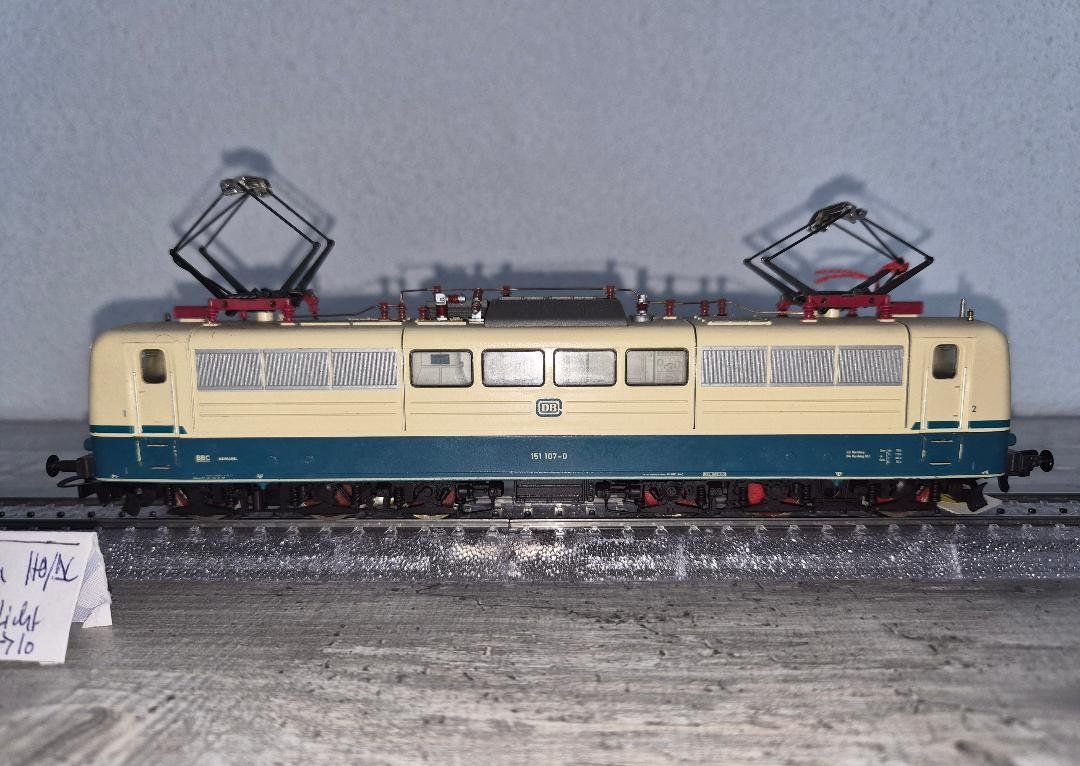 Fleischmann Modellini di ferrovie: Fleischmann E-Lok 4381 DB BR 151, top – Usato da Dielsdorf venduto da Haesi0 2