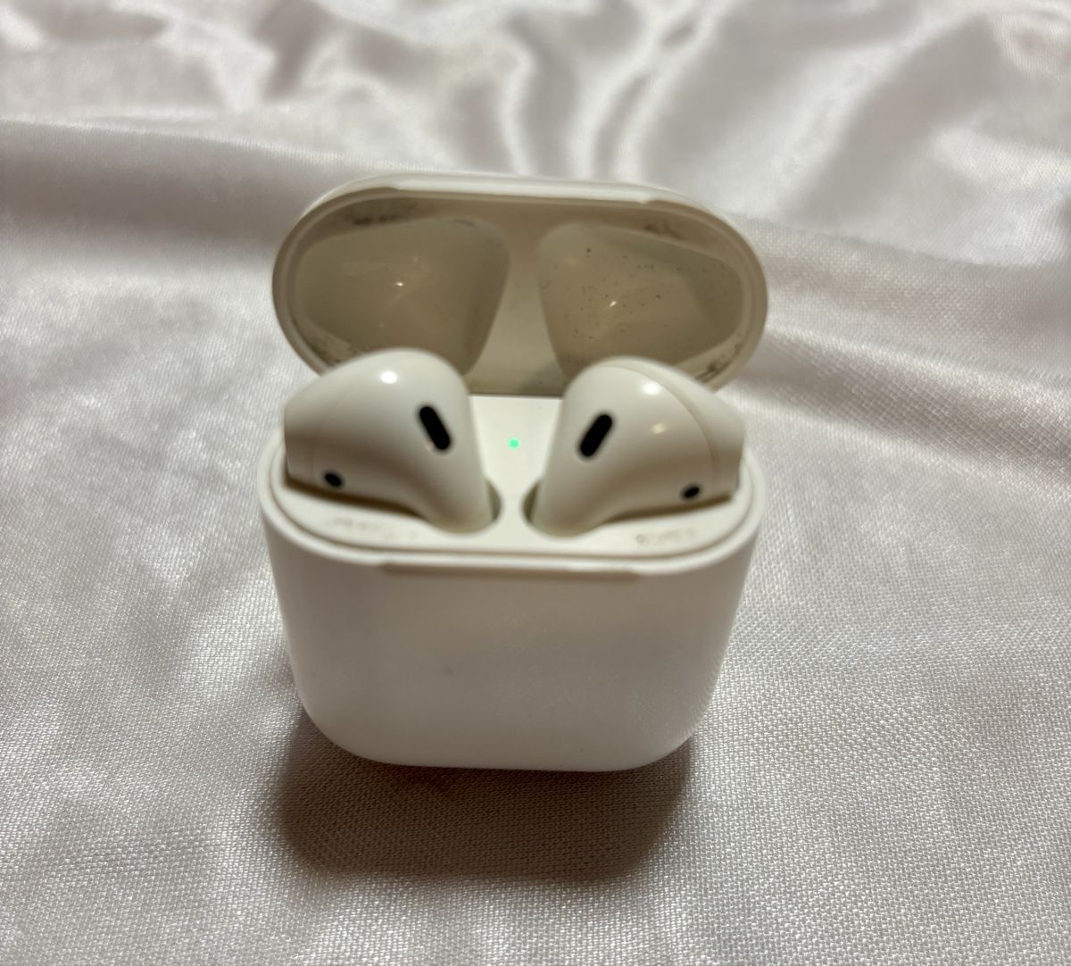 Apple Cuffie: Apple AirPods 2. Generation ! gebraucht – Usato da Davos Dorf venduto da Jaensche