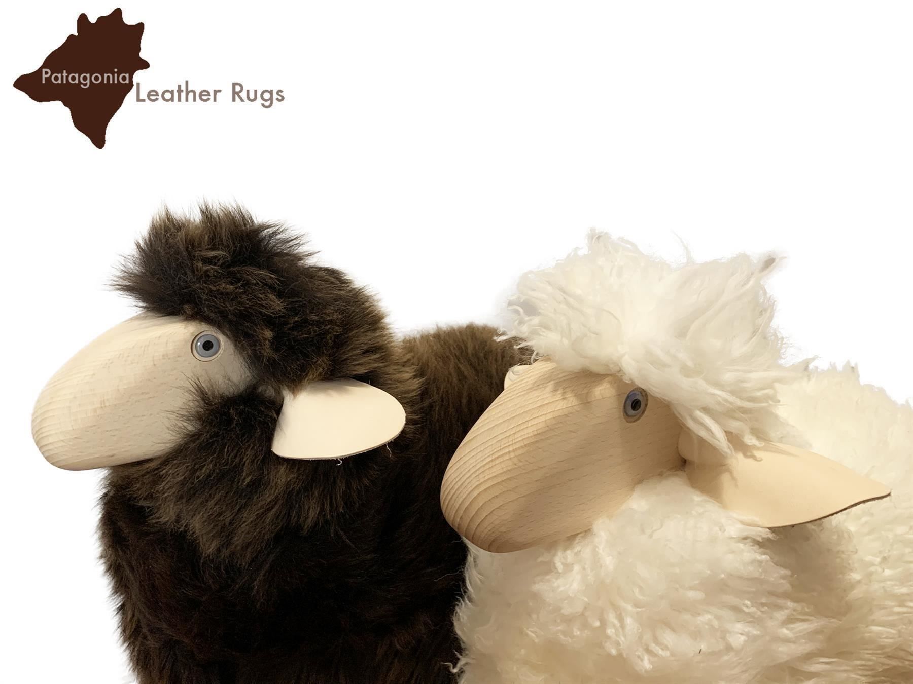 Veicoli per bambini: Lamm zum Rutschen, weißes Fell – Nuovo e nell'imballaggio originale da Arbedo venduto da patagonialeatherrugs 2