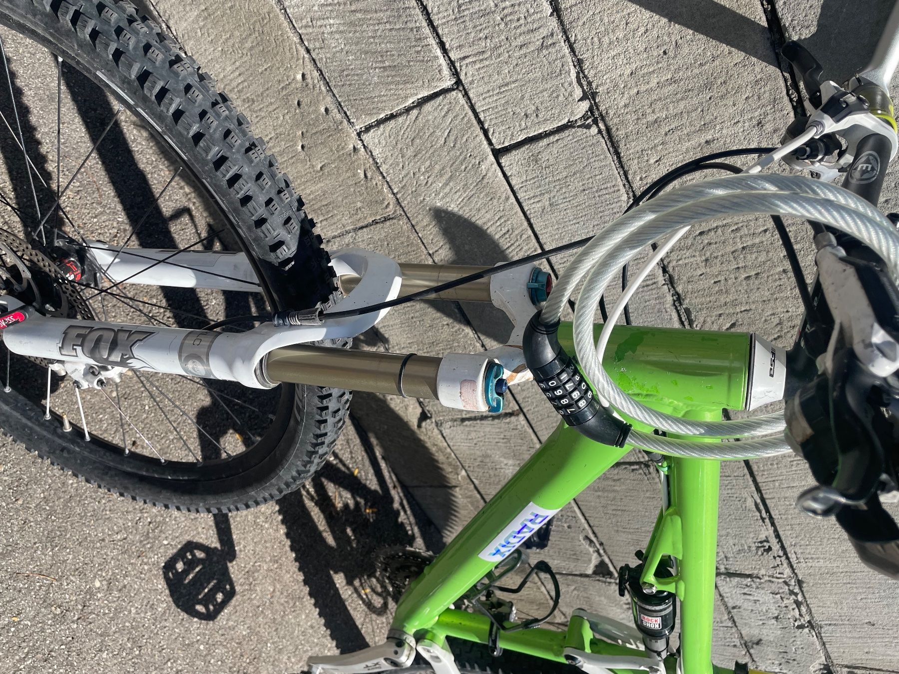Velos: Mountainbike Fully (Hinterrad hat einen 8er!) – Gebraucht aus Zürich von cos_yz66 3