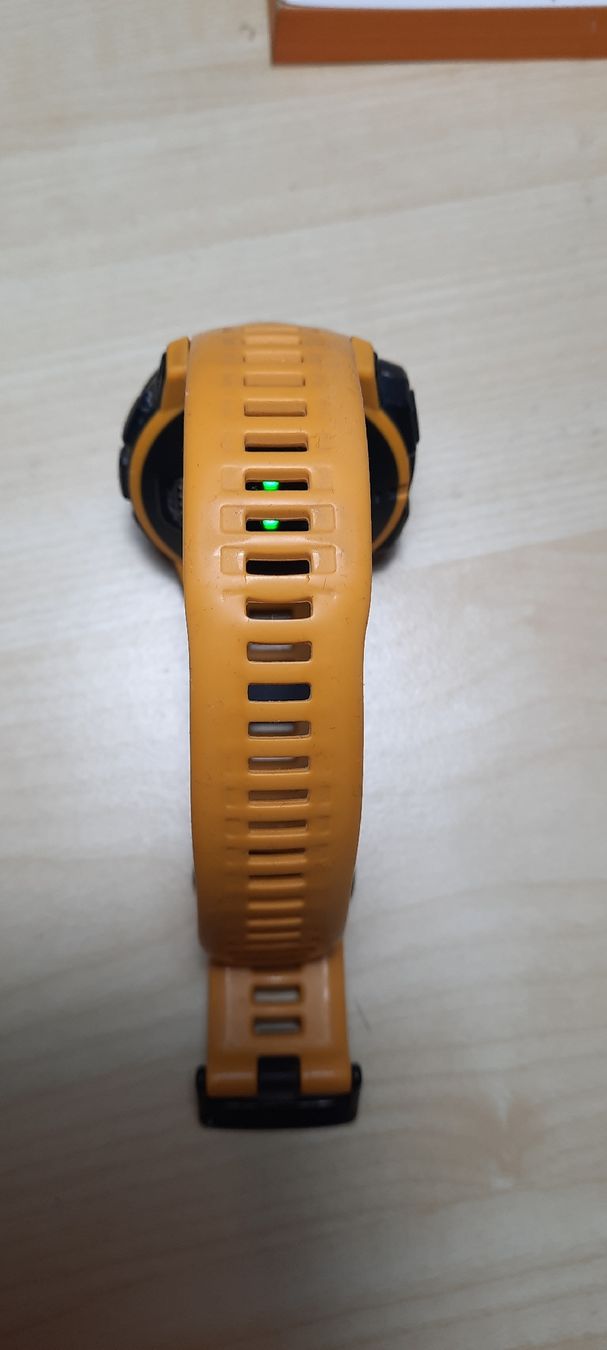 Garmin Smartwatch: Garmin Instinct 45mm mit Ladekabel – Usato da Wittenbach venduto da aar_vgs9 3