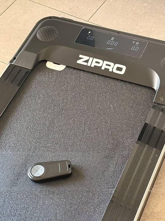 Macchine per carico, silaggio e trasporto: Tapis de course - Zipro Yougo – Nuovo e nell'imballaggio originale da Morges venduto da Melanie06s 3