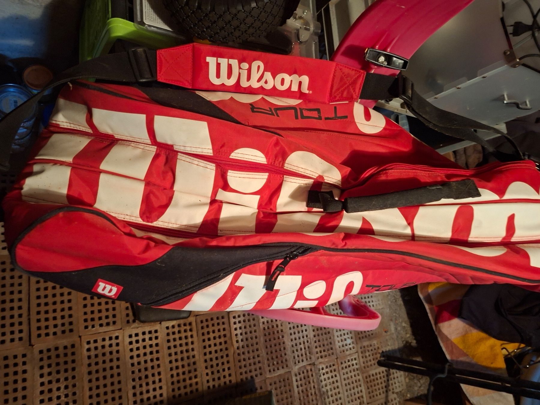 Wilson Racchette: Wilson 6er Racketbag – Nuovo (secondo la descrizione) da Biberist venduto da MiBi