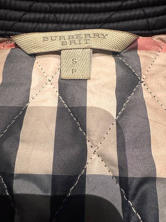Burberry Jacken: Burberry Jacke – Gebraucht aus Stetten SH von Coco056 3