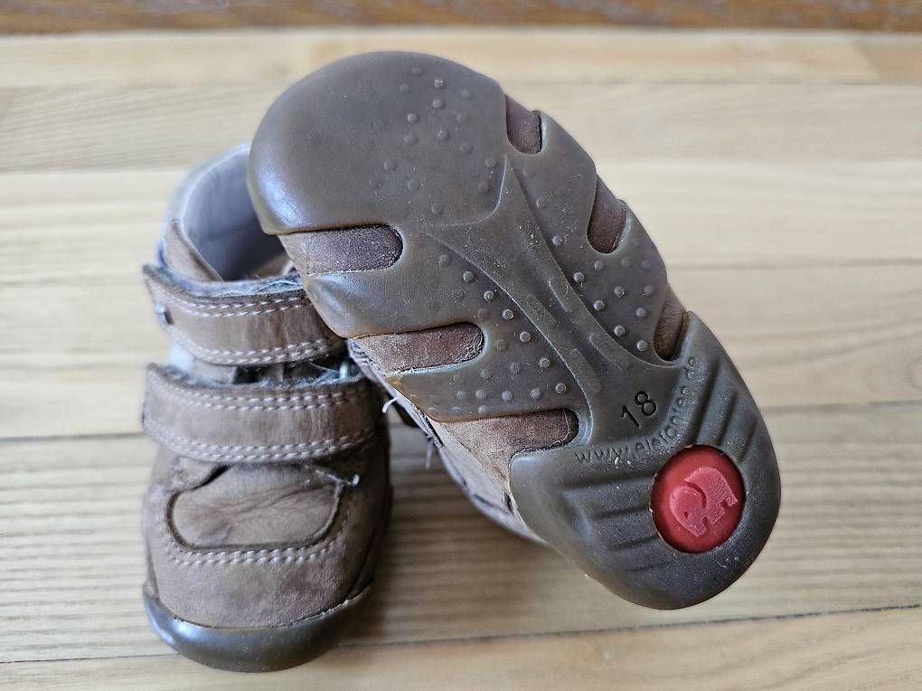 Scarpe per ragazzi: Schuhe Grösse 18 Primigi & Elefanten – Usato da Basel venduto da Anja_1981 3