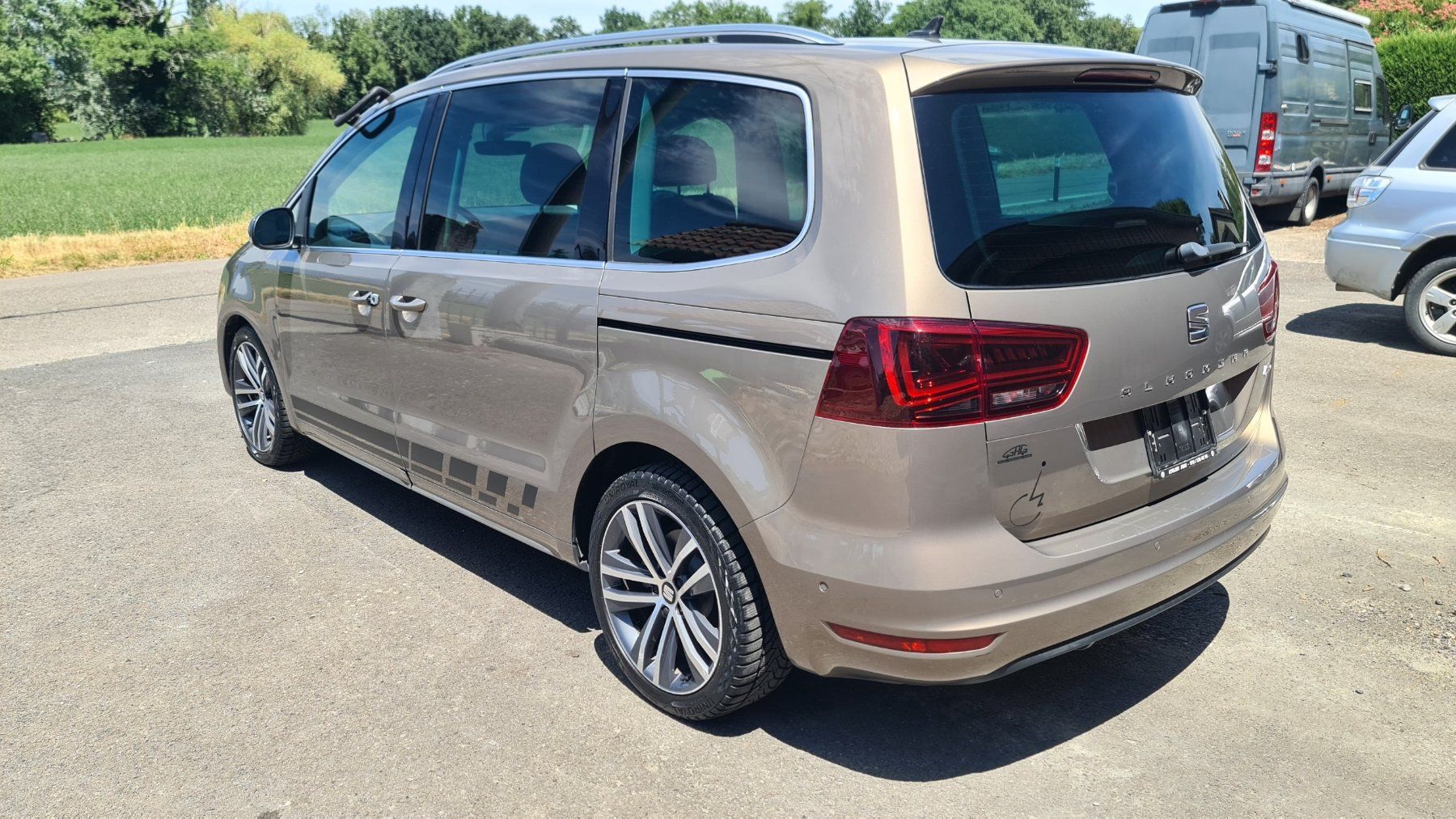 Seat Autos: Seat Alhambra adaptée – D'occasion à Presinge par alienor_24 2