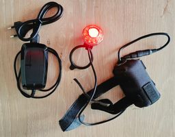 Fahrradrücklicht "Magicshine MJ-818" mit Akkupack/Ladegerät