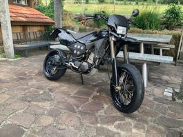 2 Stück Husqvarna SM570R Supermoto aus erster Hand