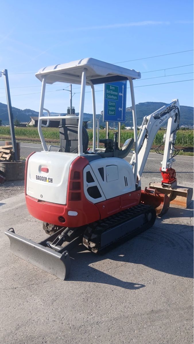 Takeuchi Bagger: Bagger 1,6 Tonnen mit Powertilt – Gebraucht aus Niederbipp von baggerch 8