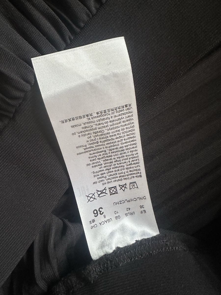 Pantaloni: Elegsntes Cartoon Schwarz hose gr 36 – Usato da Uster venduto da bek_v2ct 2