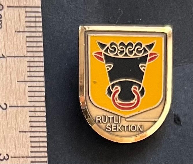 Swiss Placchette & Badge: Uri-Stier/ RÜTLI SEKTION, Wappen, Pin – Usato da Ostermundigen venduto da DaxKarten-75