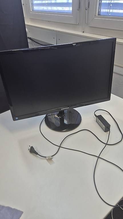 Monitore: samsung computermonitor  – Gebraucht aus Kerns von Naturalpower