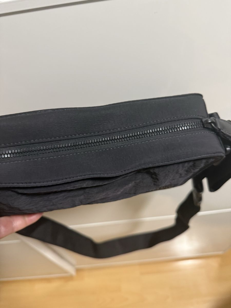 Jacquemus Sacs: Jacquemus Tasche schwarz neuwertig – Neuf avec emballage d'origine à Ostermundigen par wal_2qf6 2