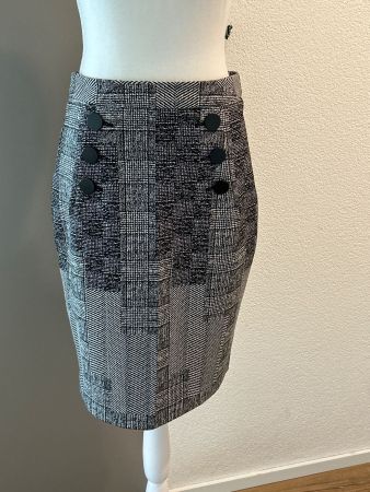 Eleganter Jupe schwarz/weiss von H & M Grösse 36