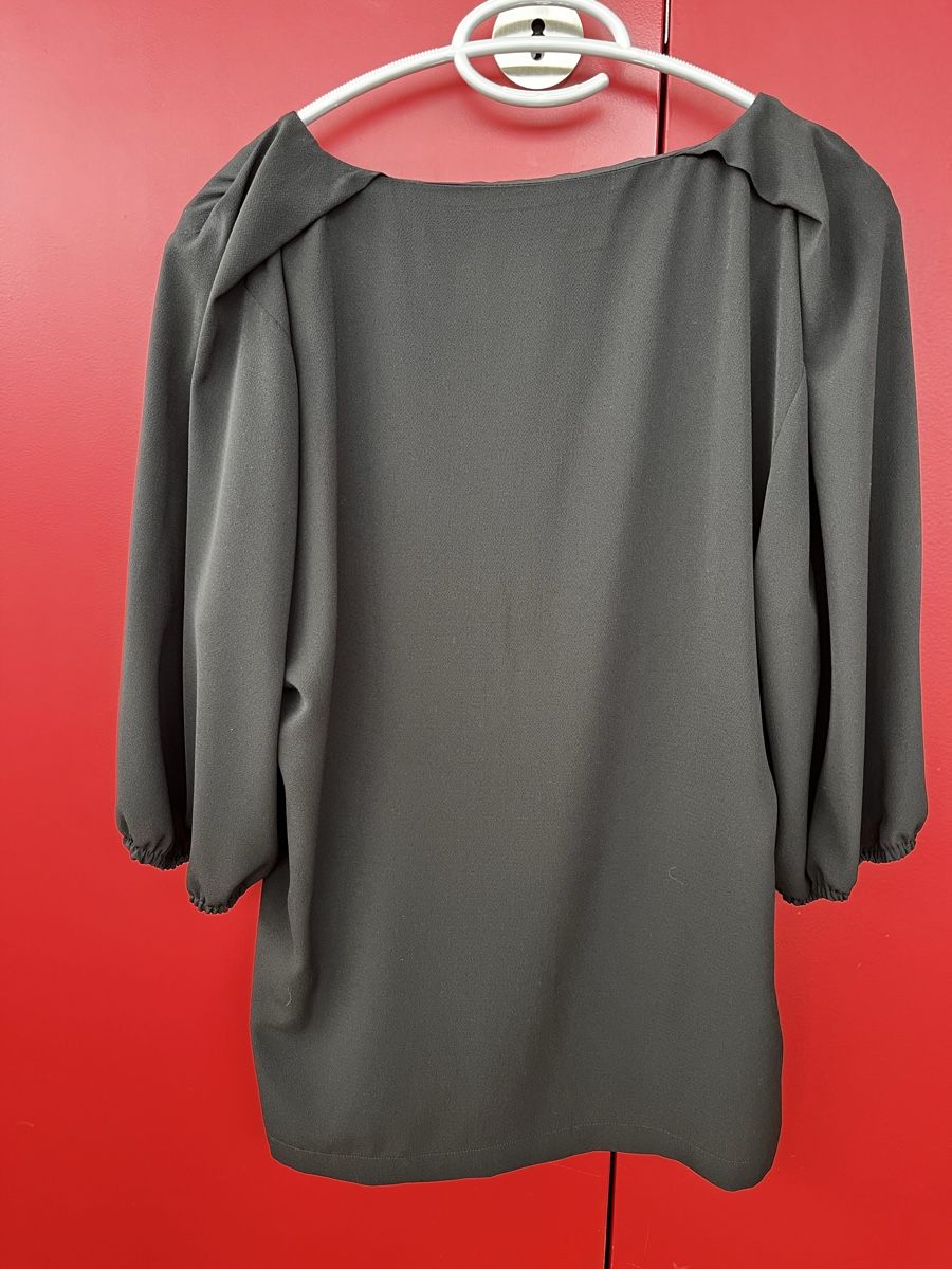 Sisley Tops: Top Sisley noir taille M – Gebraucht aus Romont FR von cat_j6ww 1
