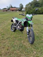 Motorrad 125ccm KL KXE Supermoto