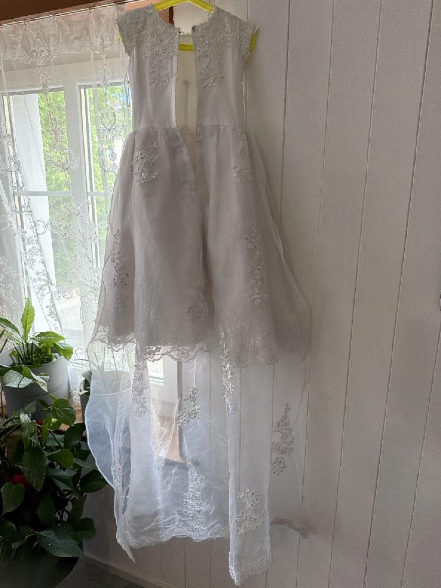 Vestiti & Gonne: Robe de Princesse 4-5 ans – Usato da Hittnau venduto da Pat_yl7f 2