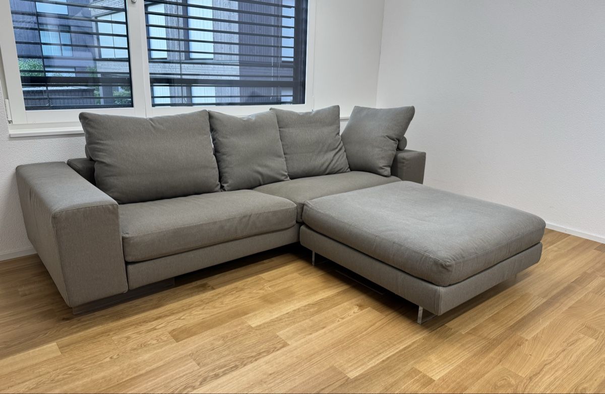 Sofas: Flexform Lightpiace Sofa – Gebraucht aus Luzern von MN12 4
