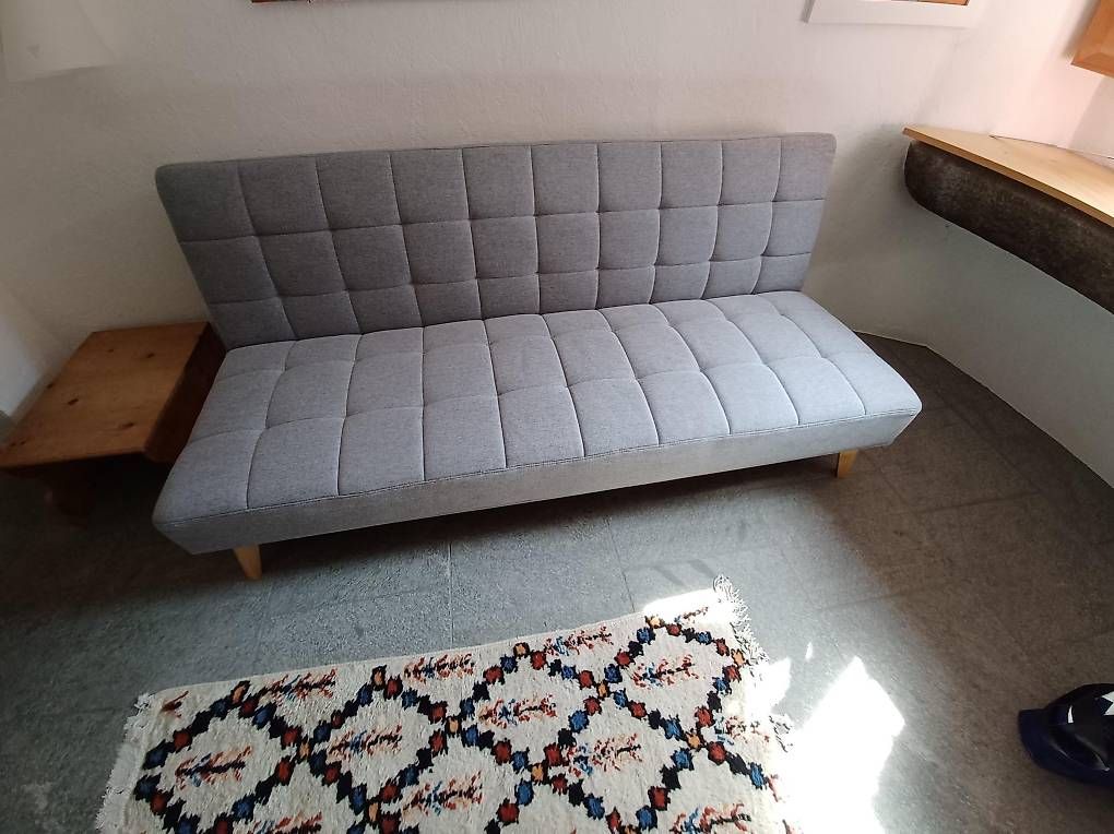 Sofas: Kleines Bettsofa – Neu und originalverpackt aus Bern von Pepita1959