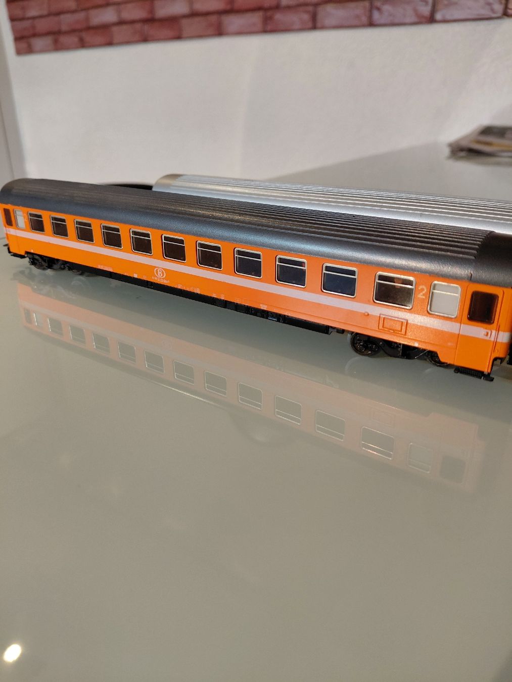 Märklin Modellini di ferrovie: Märklin SNCB 2x Eurofima orange – Usato da Courtetelle venduto da Nordrampe 2
