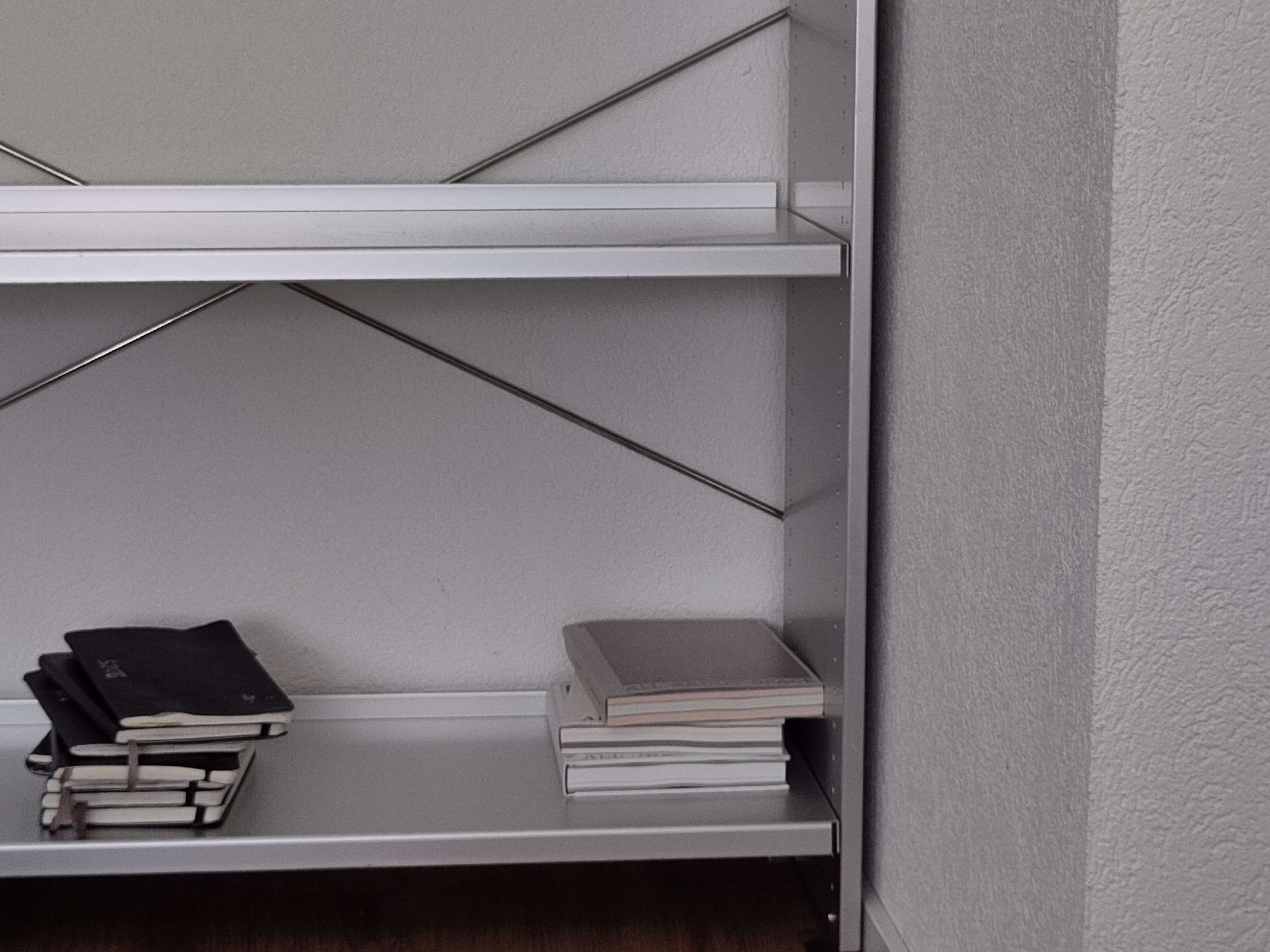 Regale: Lehni Auszugstablar 75x35 – Neu (gemäss Beschreibung) aus Zürich von jul_ie 2