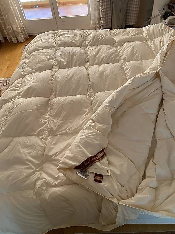 Biancheria da letto: Piumone matrimoniale 220x240 cm – Usato da Minusio venduto da pao_5ycw