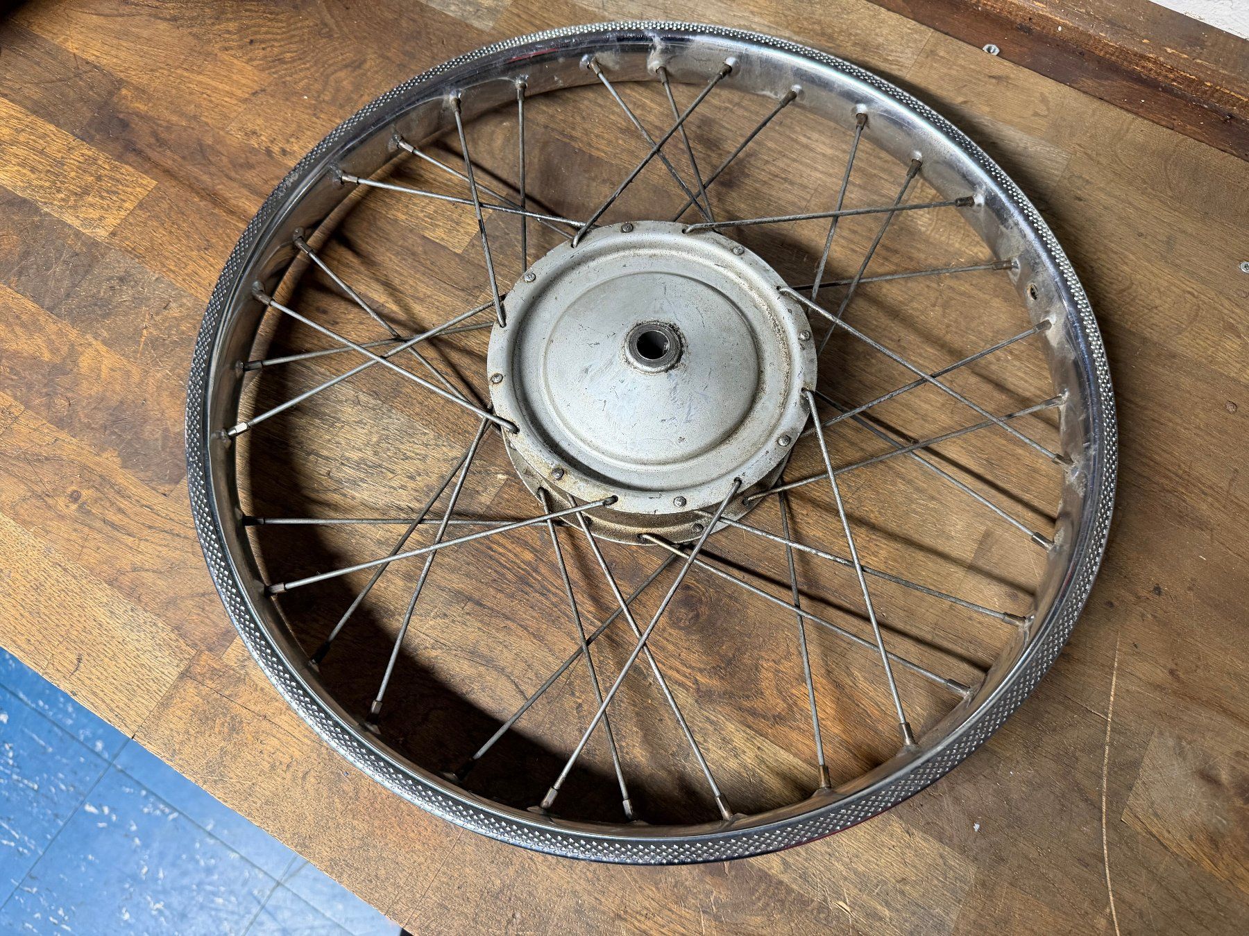 Parti ricambio per ciclomotori: Piaggio Speichenfelge hinten mit Nut – Usato da Bolken venduto da si.x.las 4