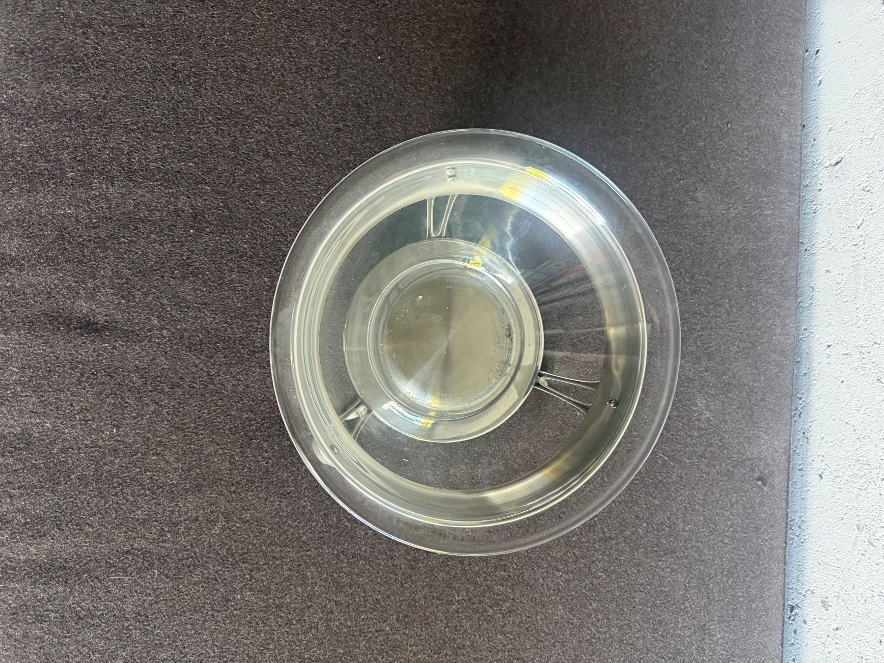 Ciotole: Glasschale in Metallhalterung – Usato da Niederscherli venduto da ija_y67c 3