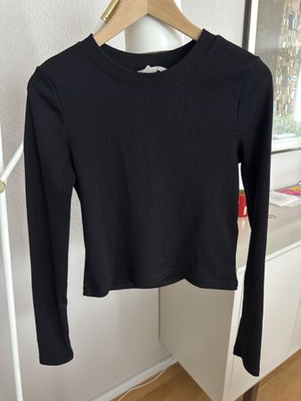 Langarmshirt H&M schwarz gerippt Grösse M 