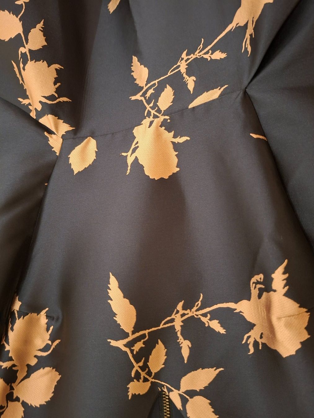 Phase Eight Vestiti: Navy Blaues Cocktailkleid mit Blumen – Usato da Meggen venduto da mar_yzb2 3