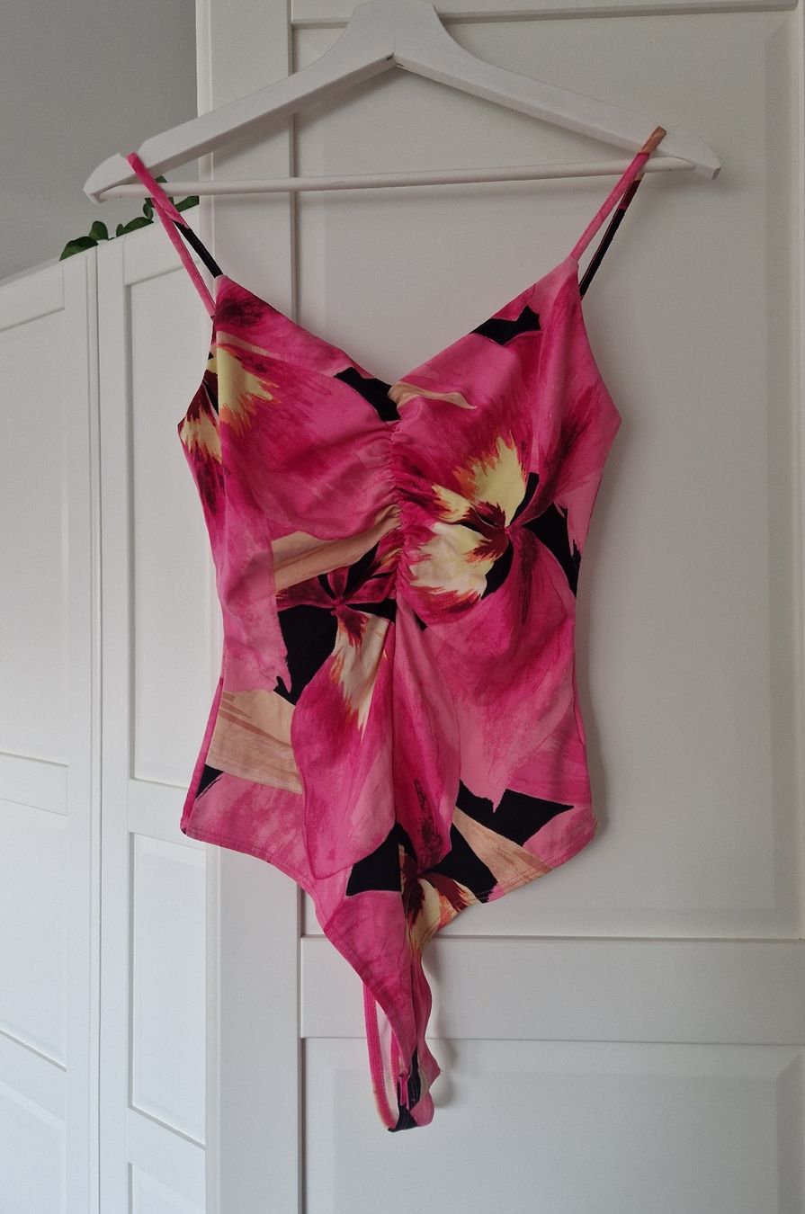 H&M Tops: Rosa Bodysuit, H&M, Gr. S – Gebraucht aus Fislisbach von mgr_yy8b