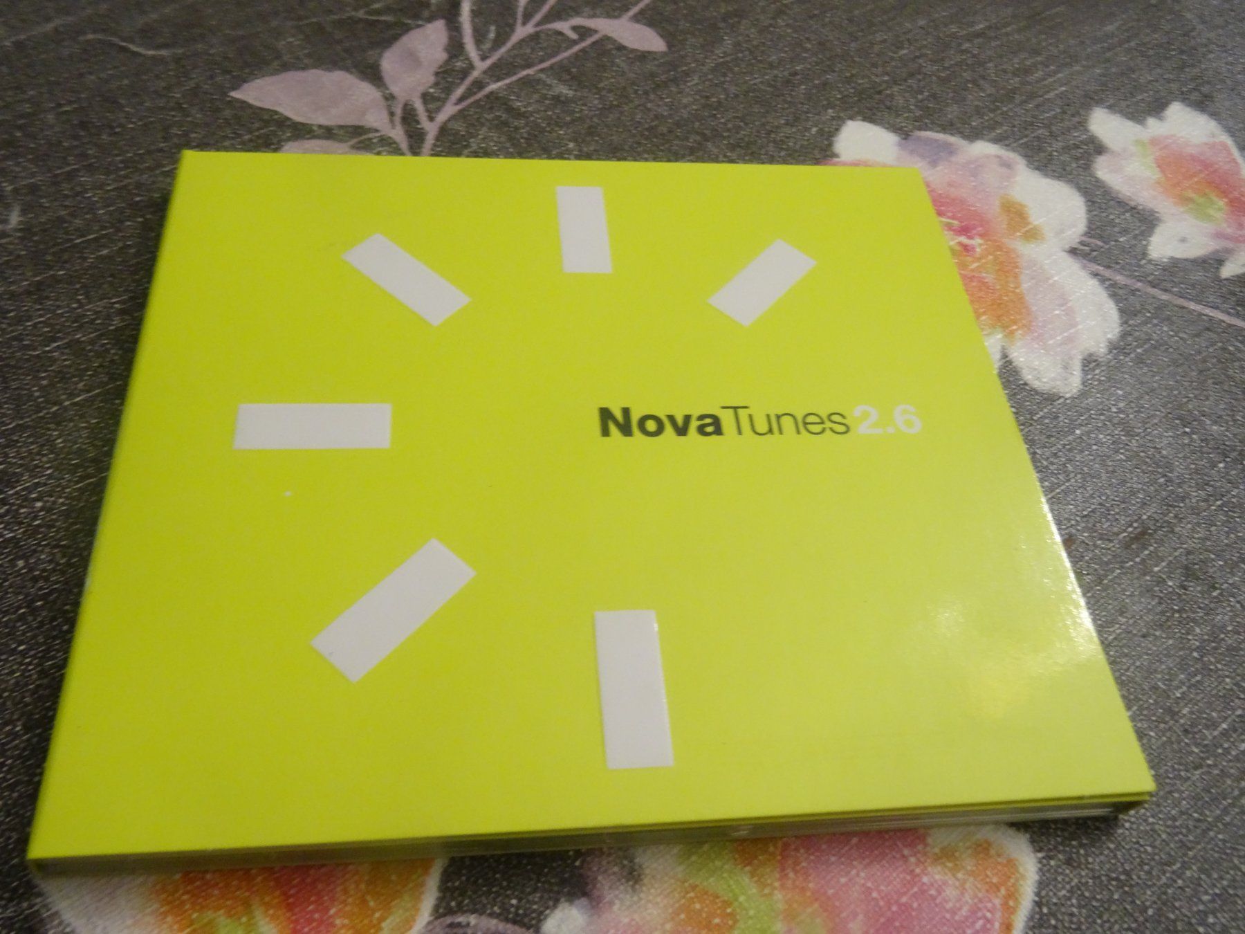 CD: Nova Tunes 2.6 CD – Usato da Olten venduto da Disc-Ausverkauf