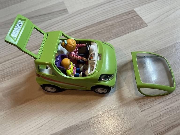 Playmobil Giocattoli: Playmobil 5569 voiture – Usato da Grattavache venduto da Benterra 2