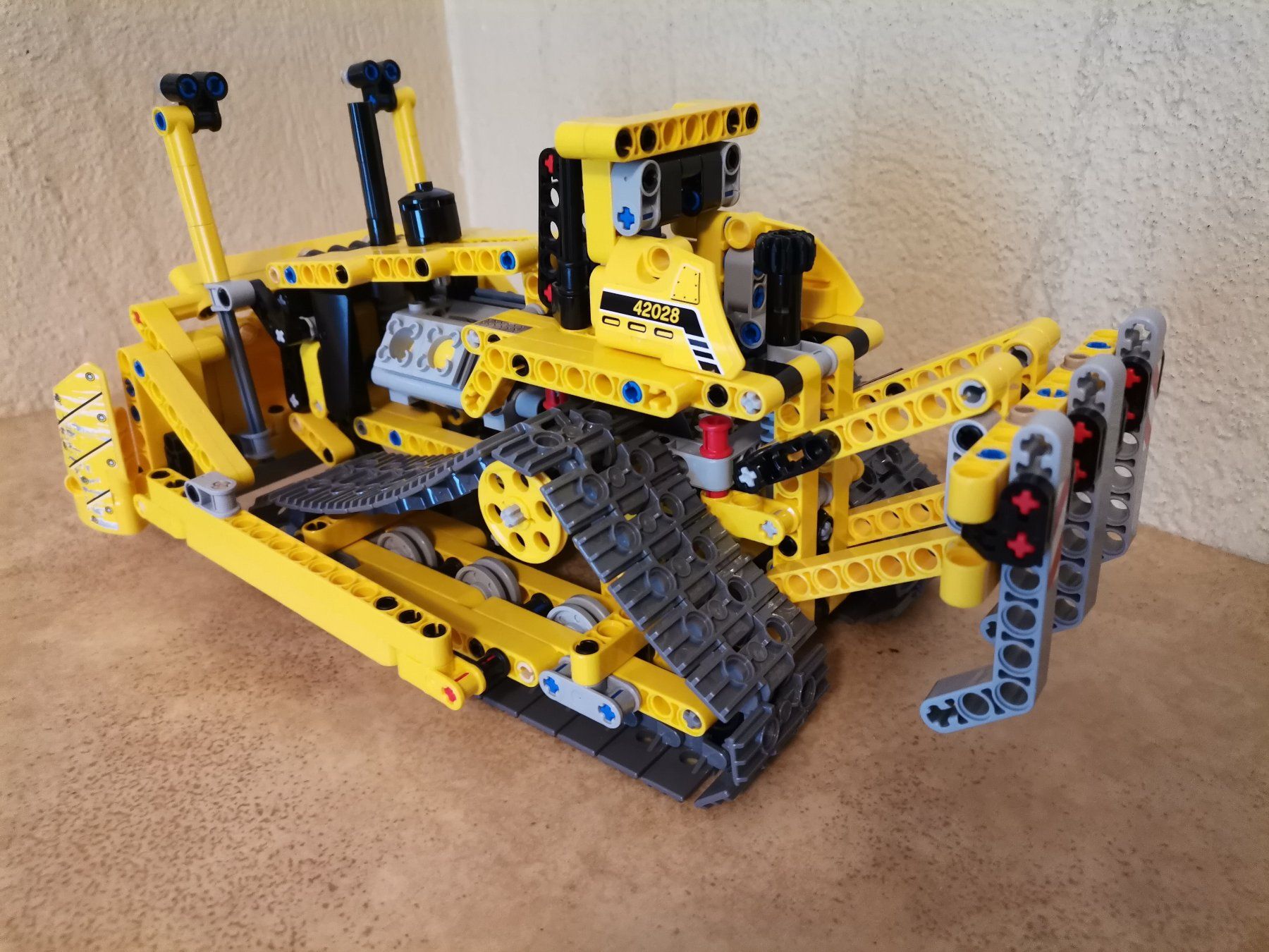 Lego Giocattoli: Lego Bulldozer 42028 – Usato da Oftringen venduto da Esthiboy 1