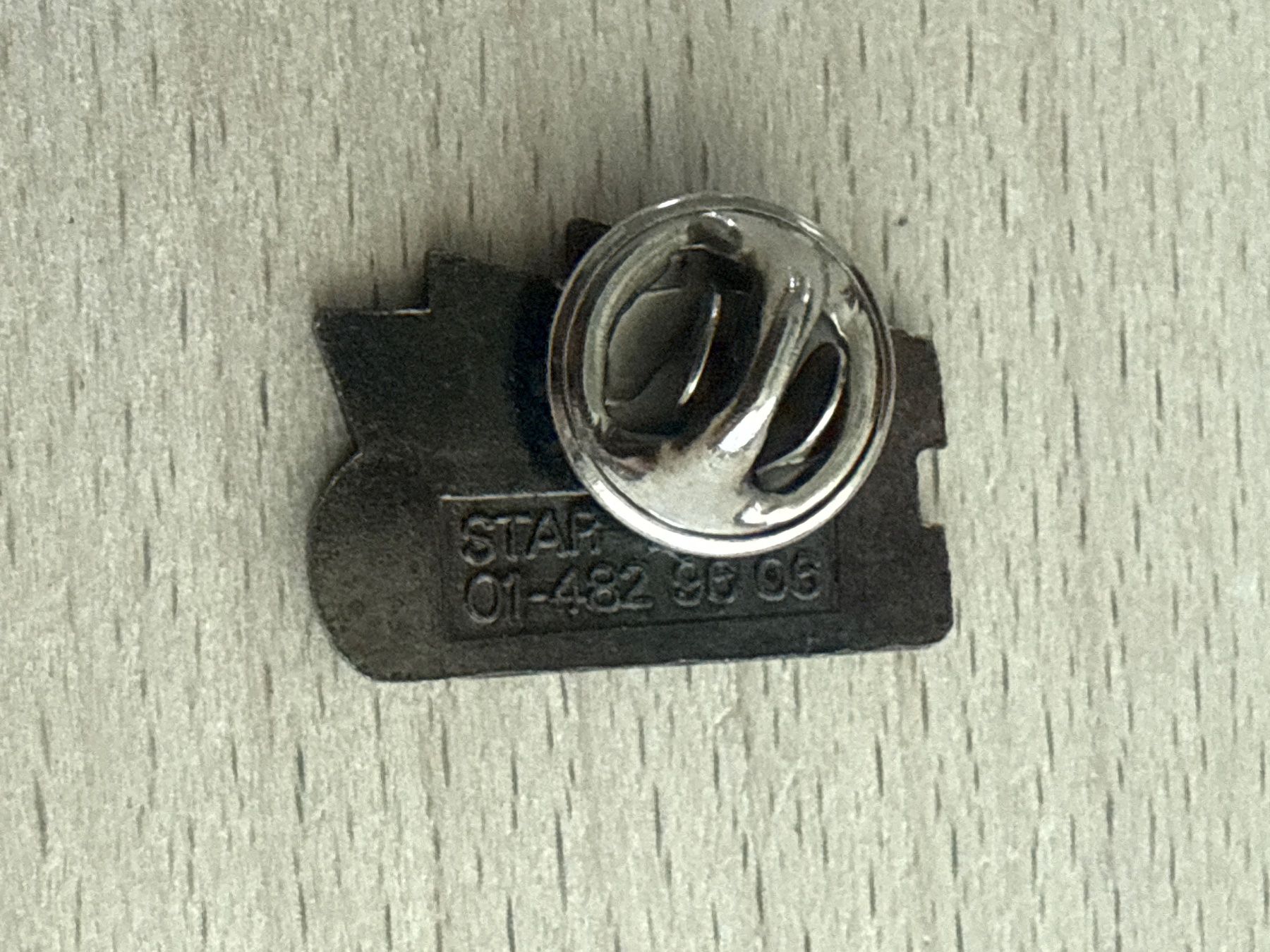 Plaquettes & Badges: Pin Swiss Triathlete – D'occasion à Glattbrugg par Schweigmatt 1